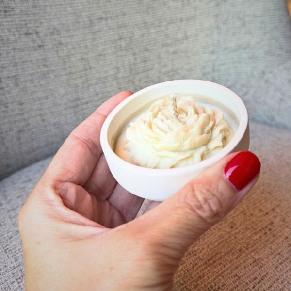 Peony soy candle in minimal holder